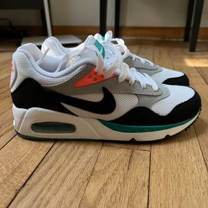 Brand new women’s Nike Air Max Correlate